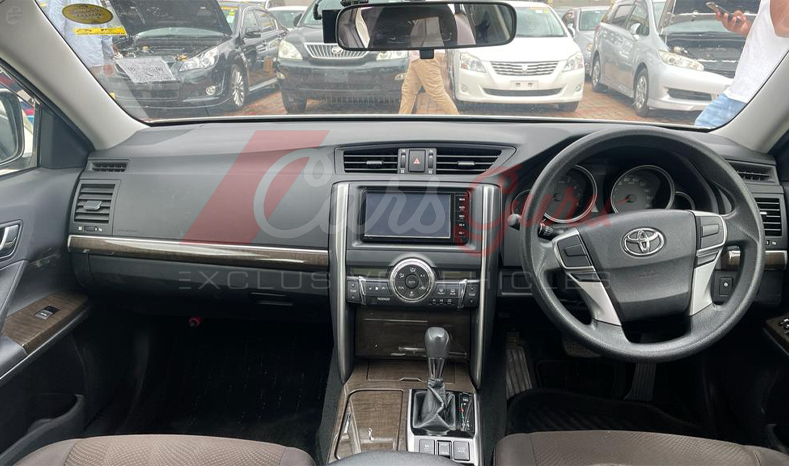 
								Toyota Mark-X 2013 full									