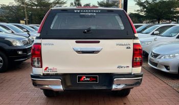 
										Toyota Double Cab Hilux 2015 full									