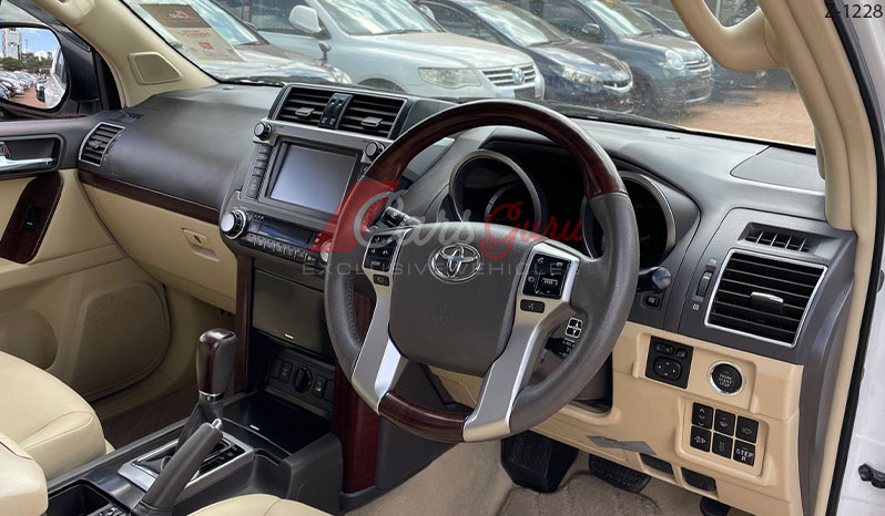 
								Toyota Prado Tx 2015 full									