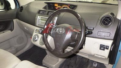 Toyota PASSO SETTE 2010